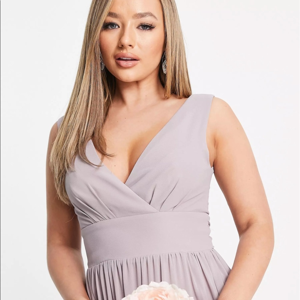 🩷 New ASOS 🩷 top wrap chiffon dress in light gray